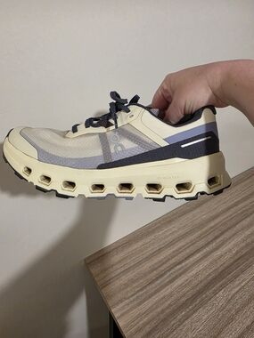 On Running Women's Cloudmonster in Cream and Gray with Black Accents Size 9